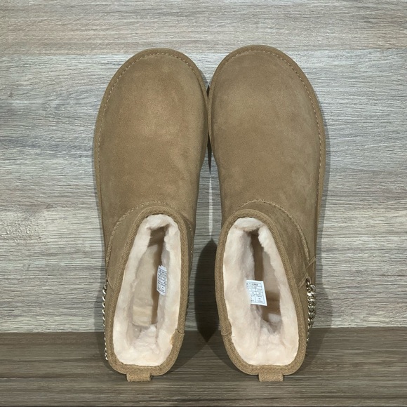UGG Women’s Classic Mini Chains Chestnut Suede Boots - Picture 7 of 10